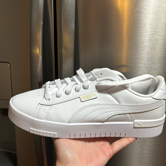 Puma Shoes - Puma Court Sneakers-women’s White With Gold Sneakers size 11 NWT 27.5cm/42.5